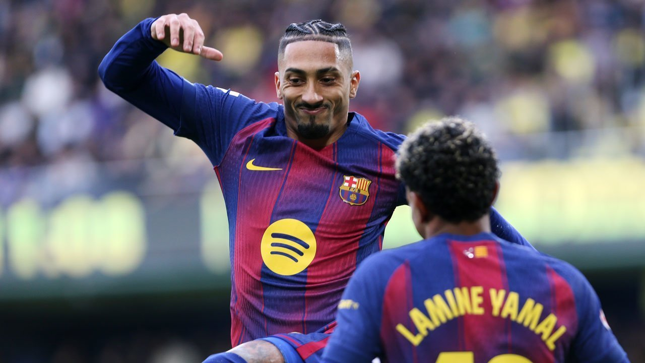 Globe Soccer Awards 2025 Barcelona Hansi Flick Raphinha Lamine Yamal