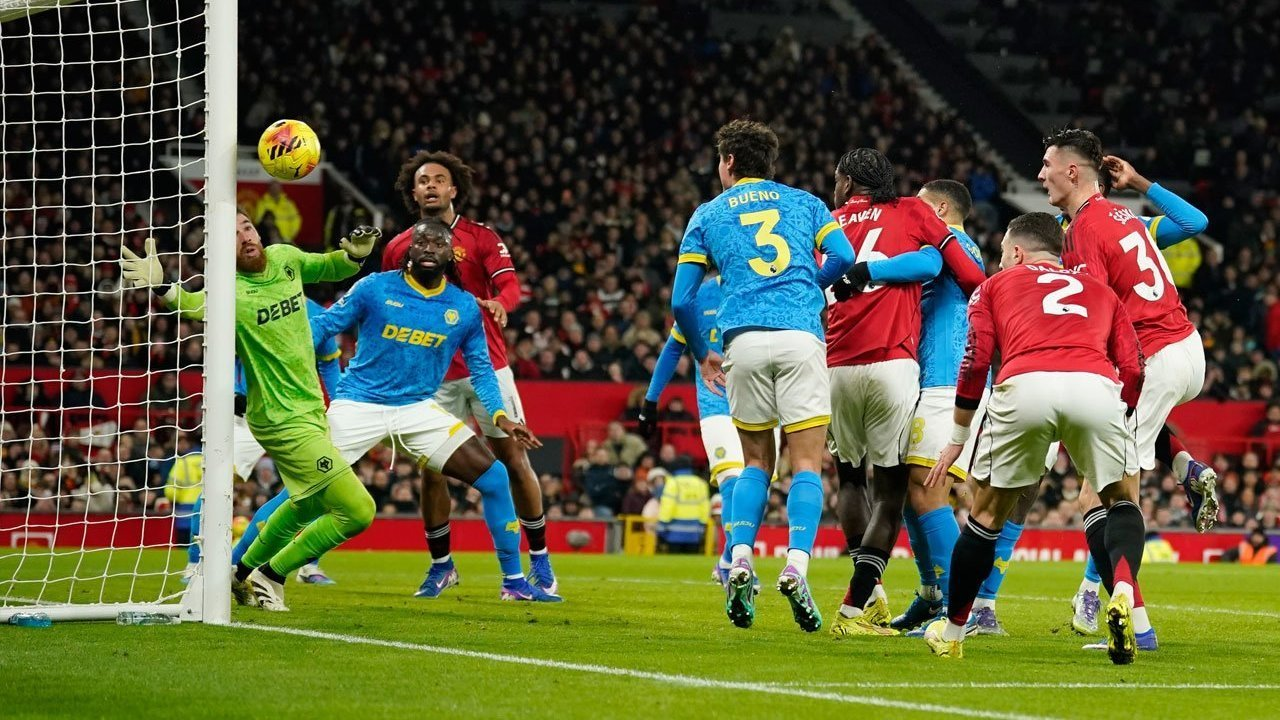 Man Utd vs Wolves berakhir imbang 1-1 di Old Trafford